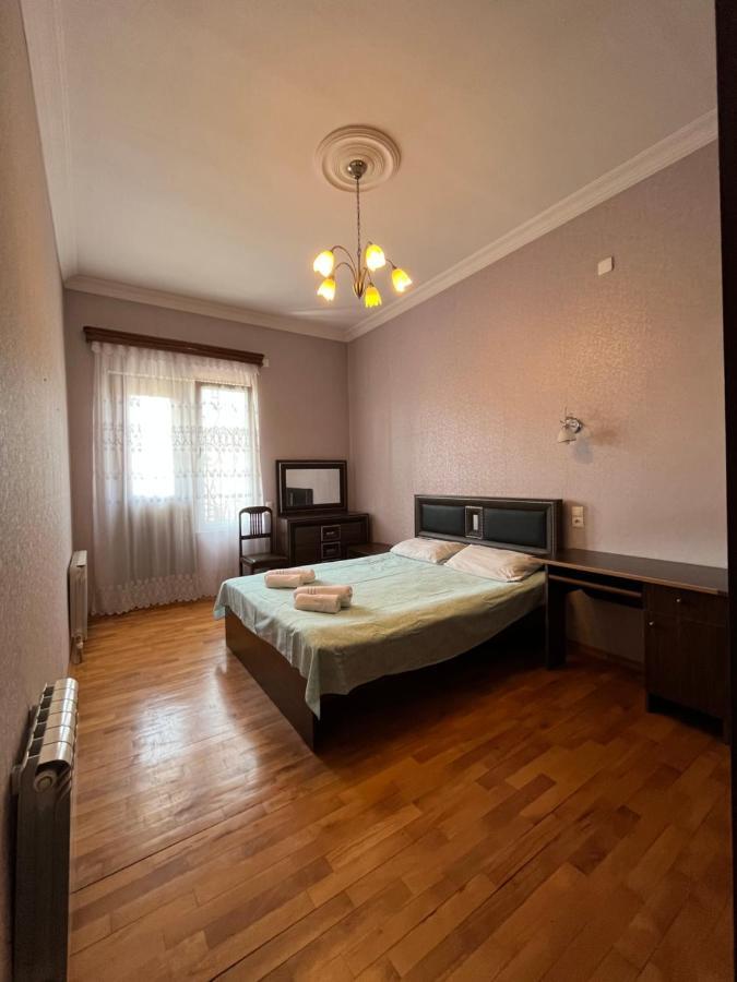House On Ganja Street Hotel Koetaisi Buitenkant foto