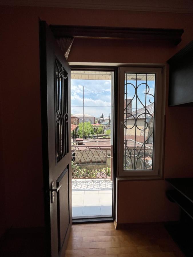 House On Ganja Street Hotel Koetaisi Buitenkant foto