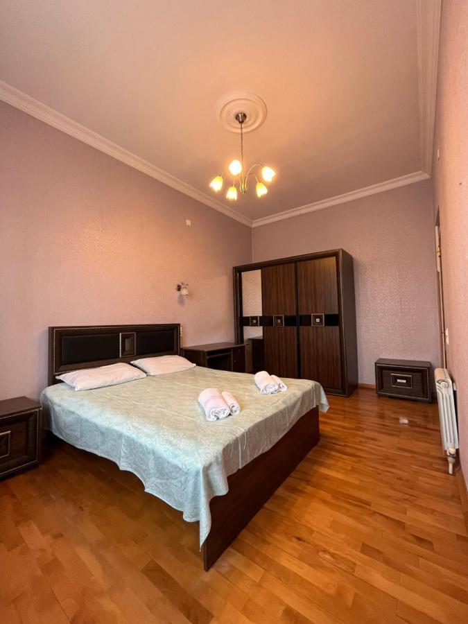 House On Ganja Street Hotel Koetaisi Buitenkant foto