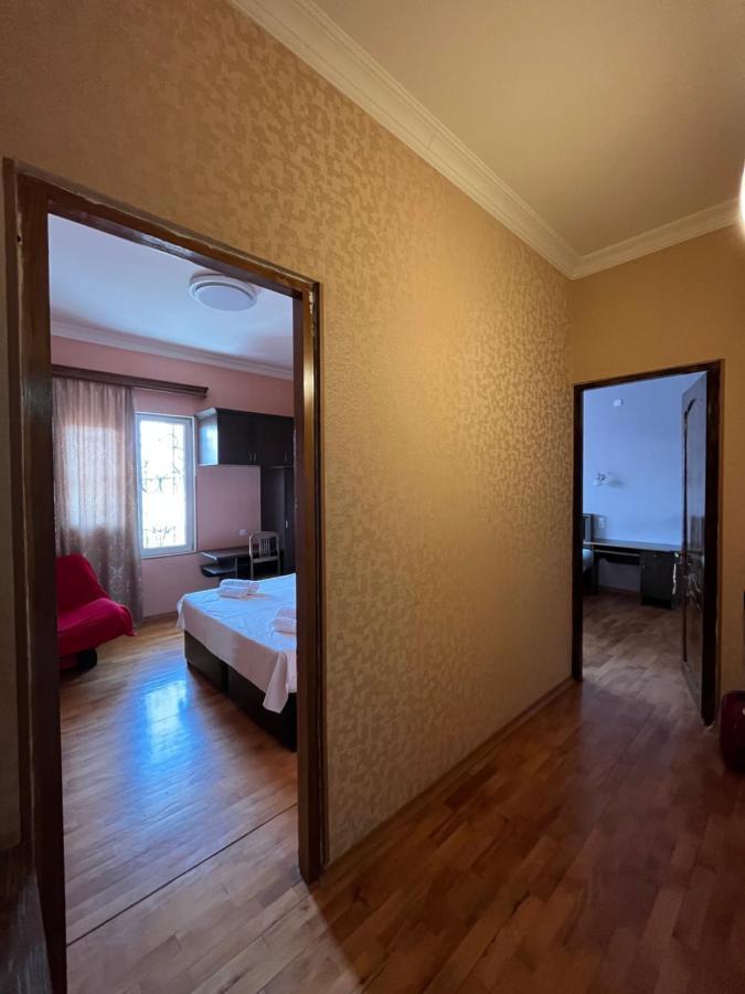 House On Ganja Street Hotel Koetaisi Buitenkant foto