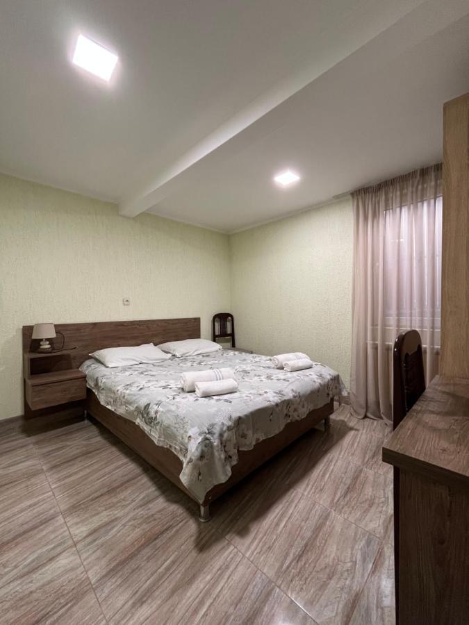 House On Ganja Street Hotel Koetaisi Buitenkant foto