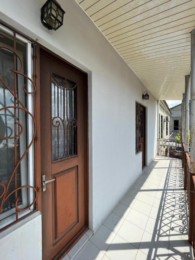 House On Ganja Street Hotel Koetaisi Buitenkant foto